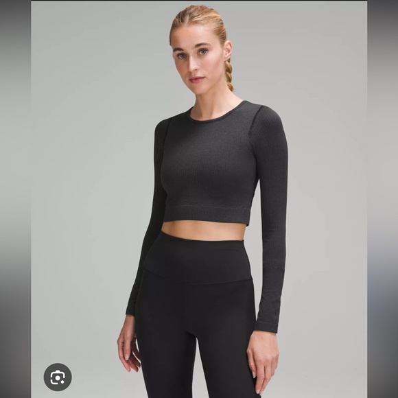 NWT Lululemon Athletic Cropped Long Sleeve Ribbed Top Ebb to Street Grey Black 2 - Picture 1 of 2